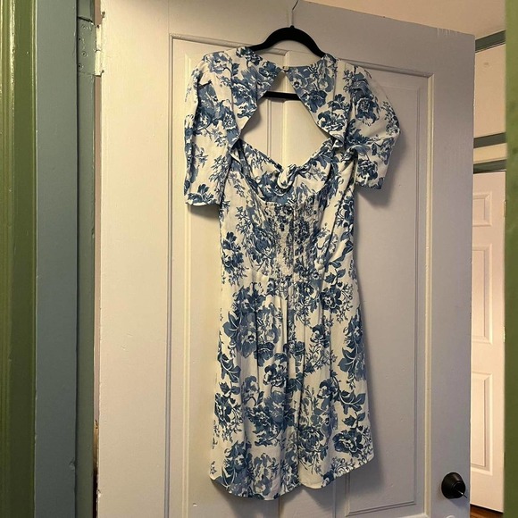 Reformation grant dress in olympia - Picture 2 of 4